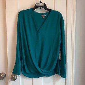 Lightweight long sleeve blouse